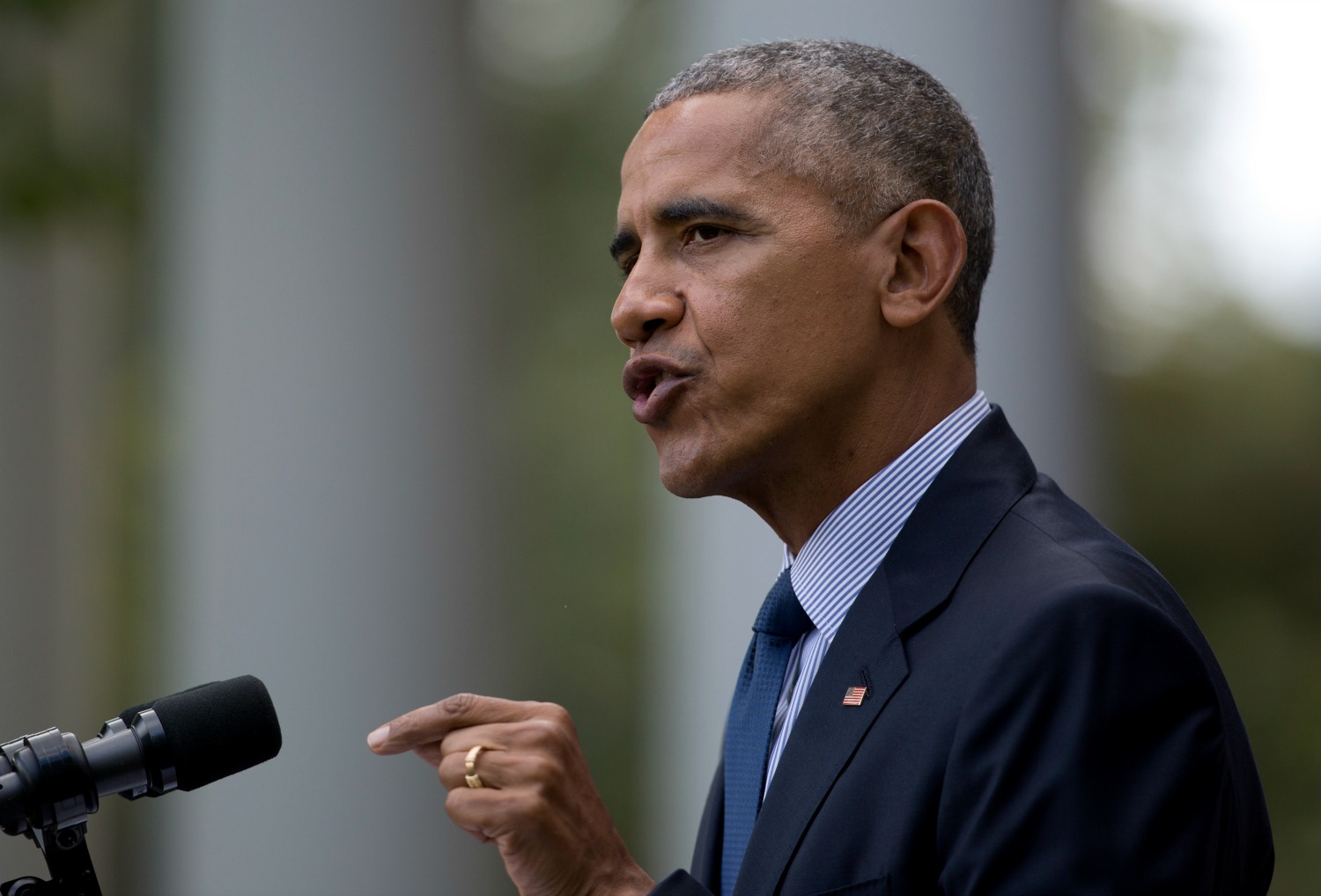 Obama compares Trump plans to Alien and Sedition Acts