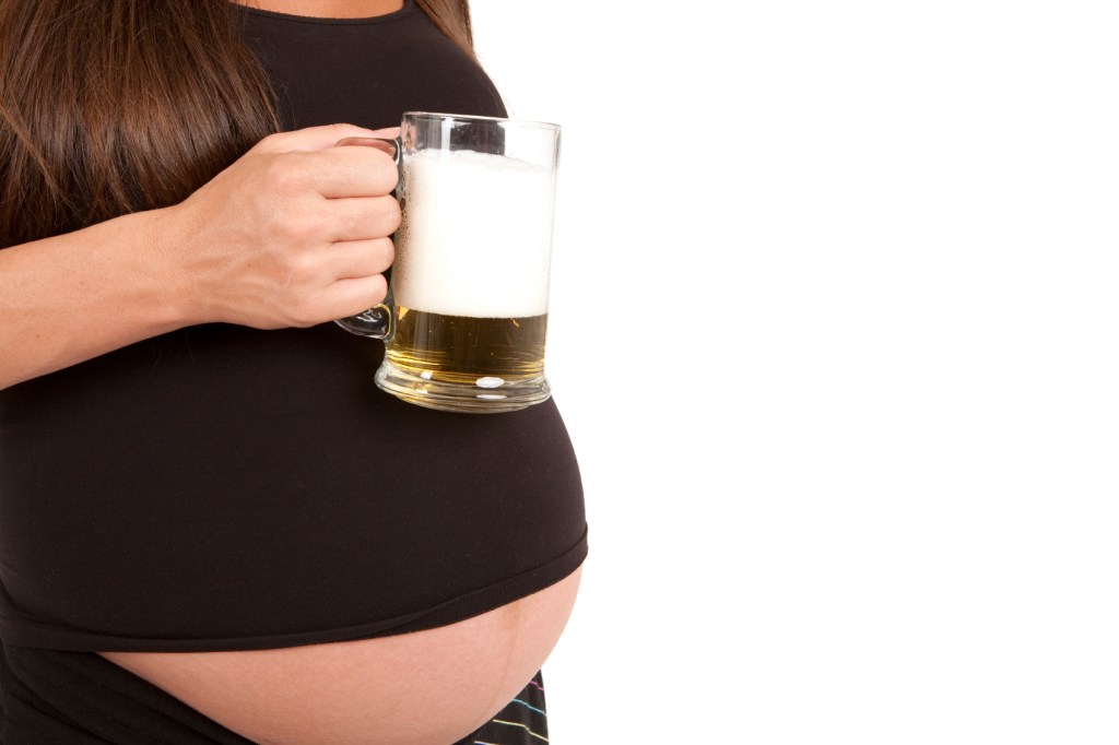 No alcohol for pregnant women: report