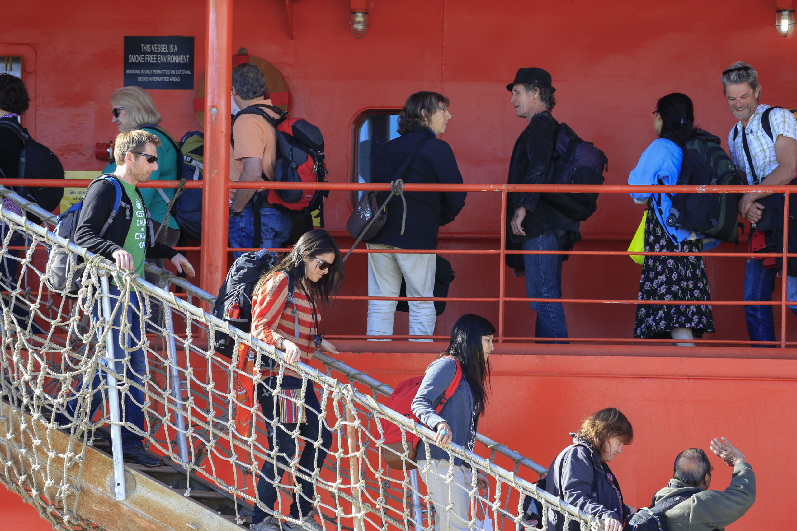 Rescued Antarctic passengers arrive in Australia