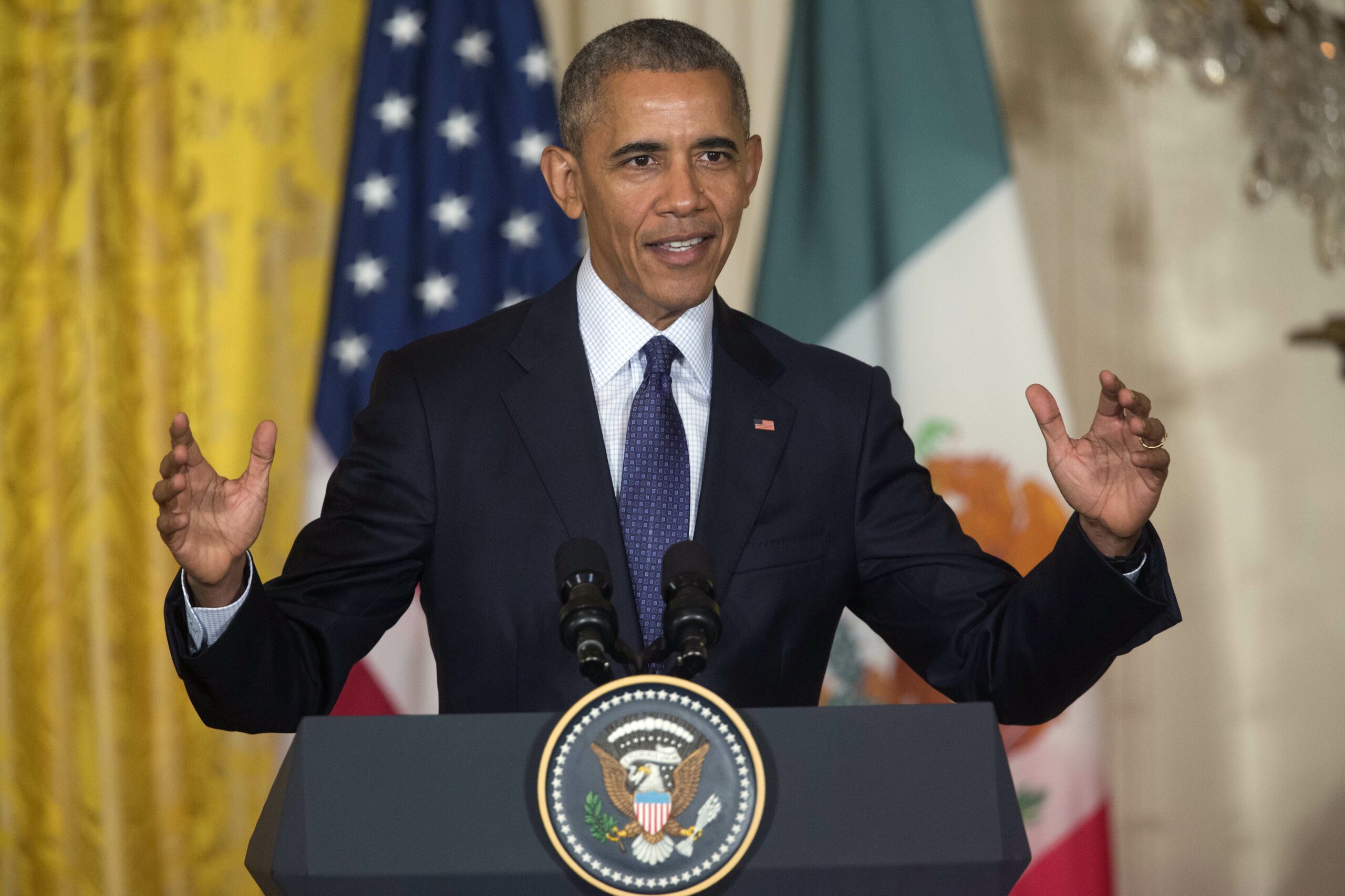 Obama may need to calm Dem divides at Clinton convention