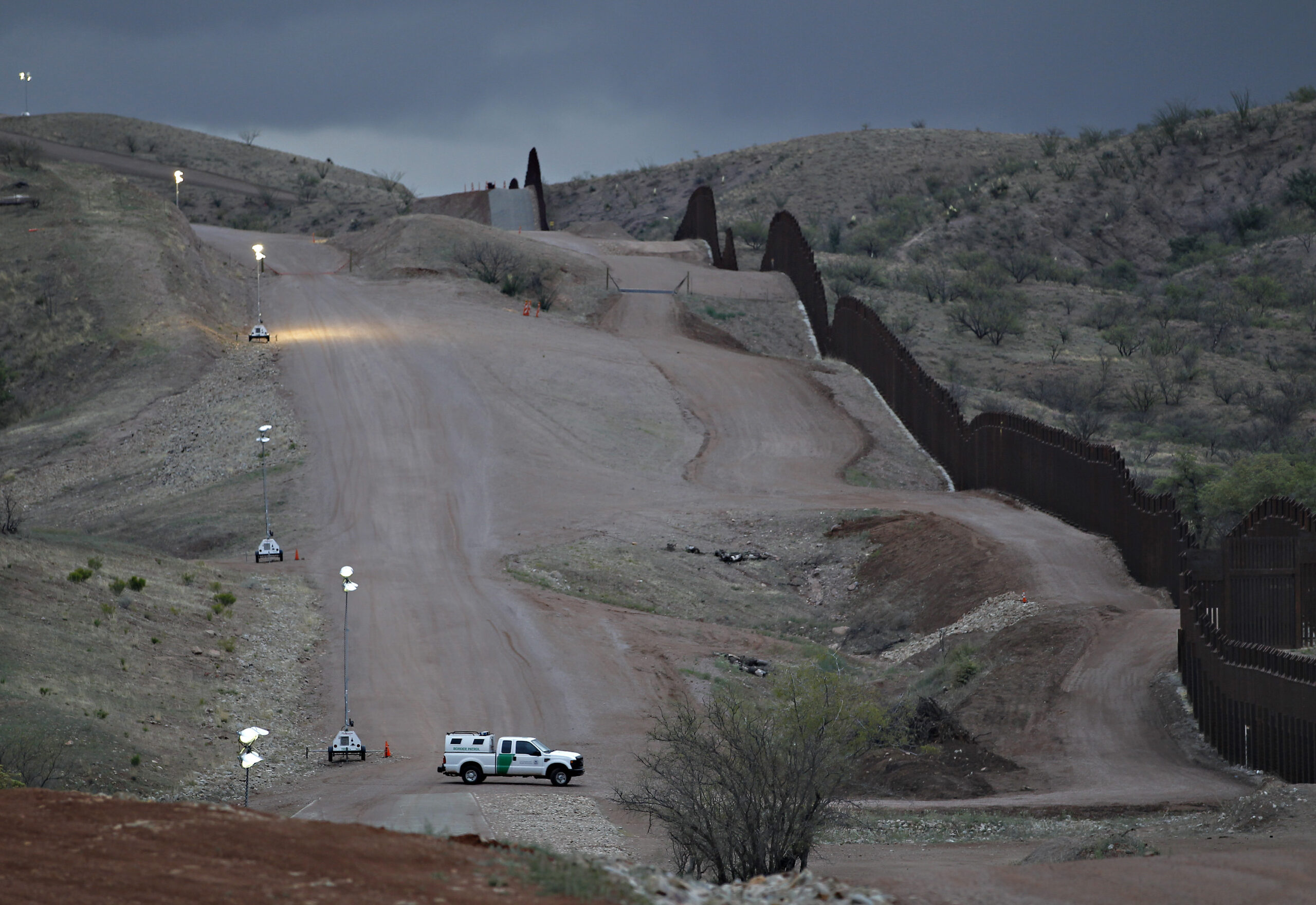 Illegal immigration drops after decade-long rise