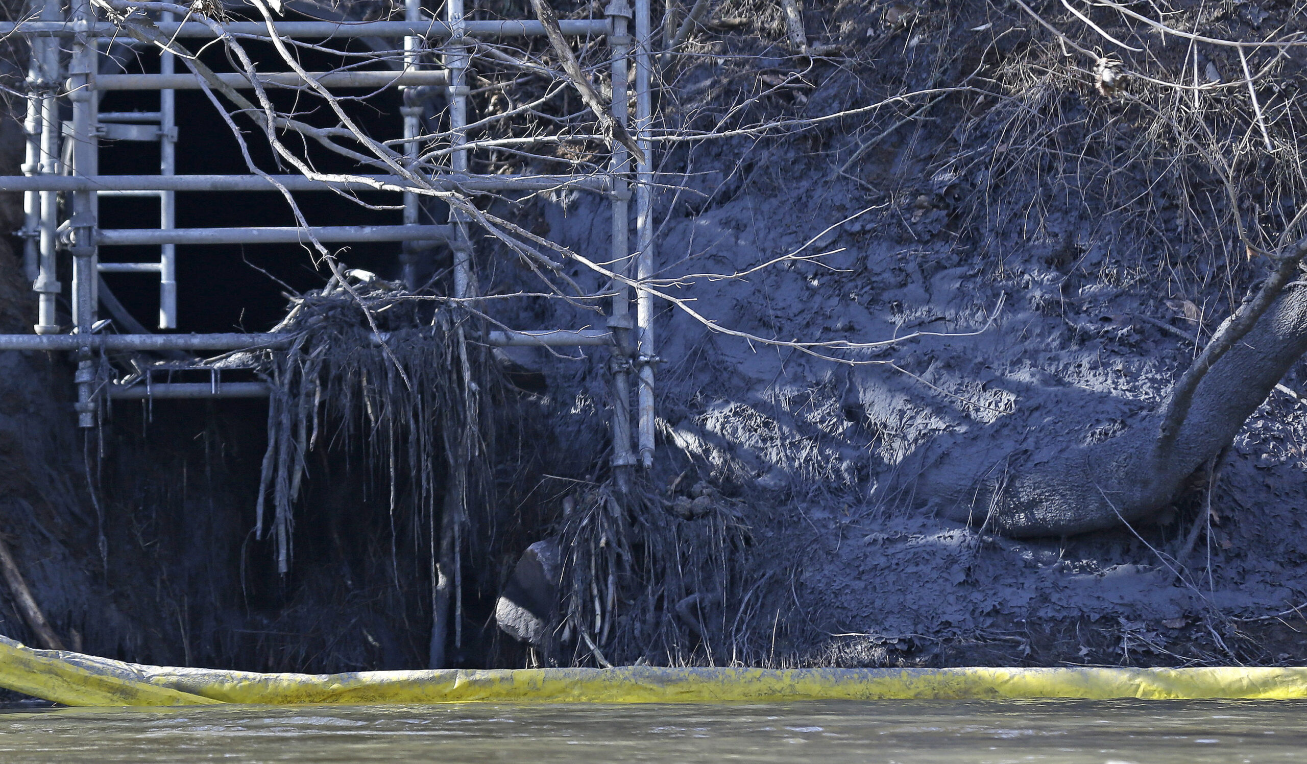Records: Duke warned about pipe that caused spill