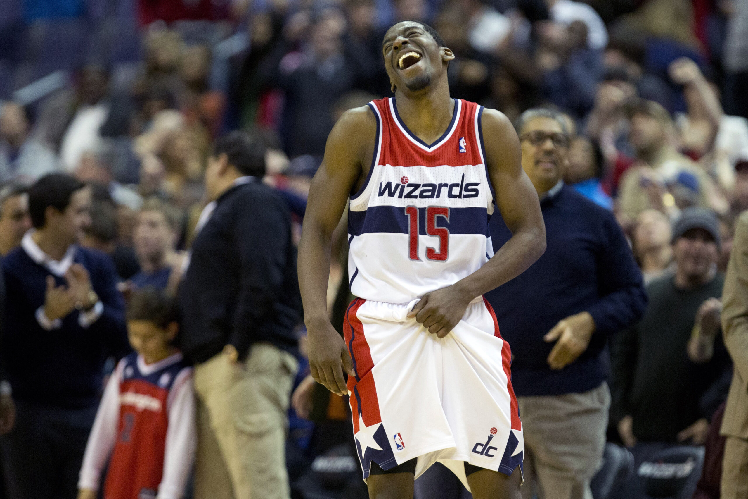 Wizards end 8-game skid, top slumping Magic 105-97