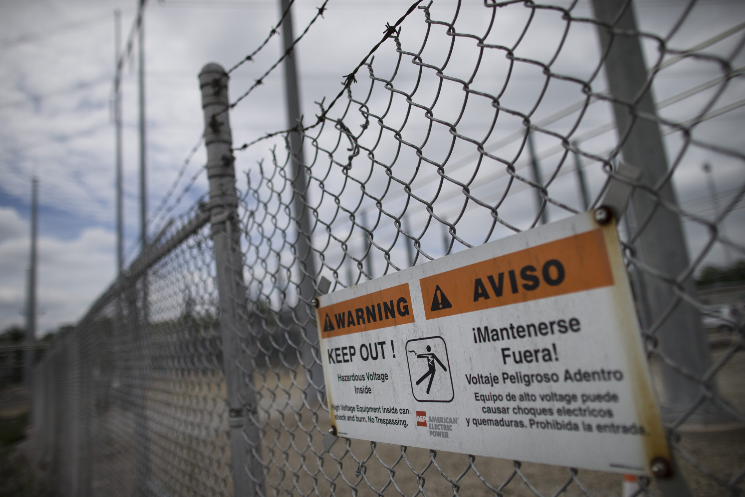 Trump signs executive order meant to protect electricity system from foreign interference