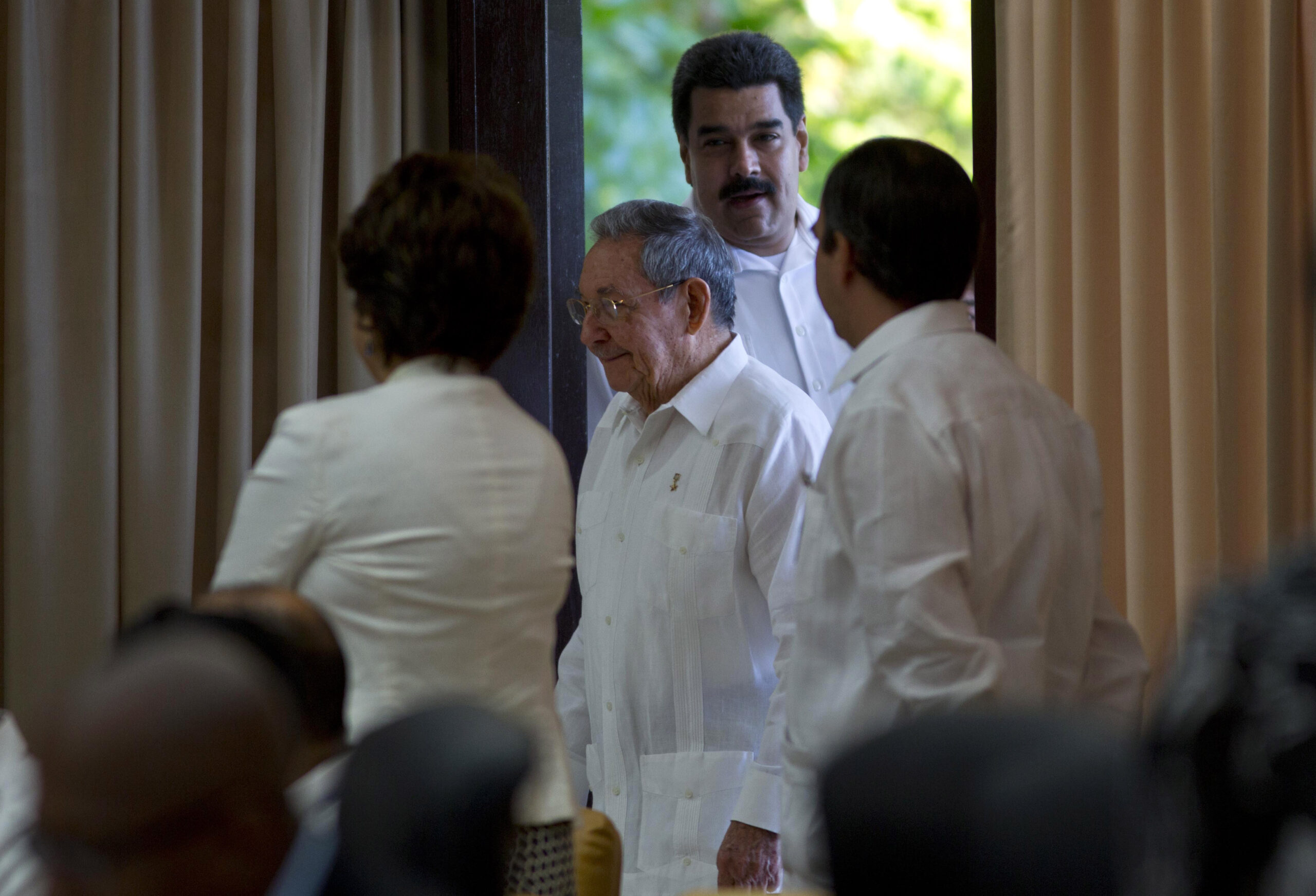 Cuba invites US to cooperate on Ebola