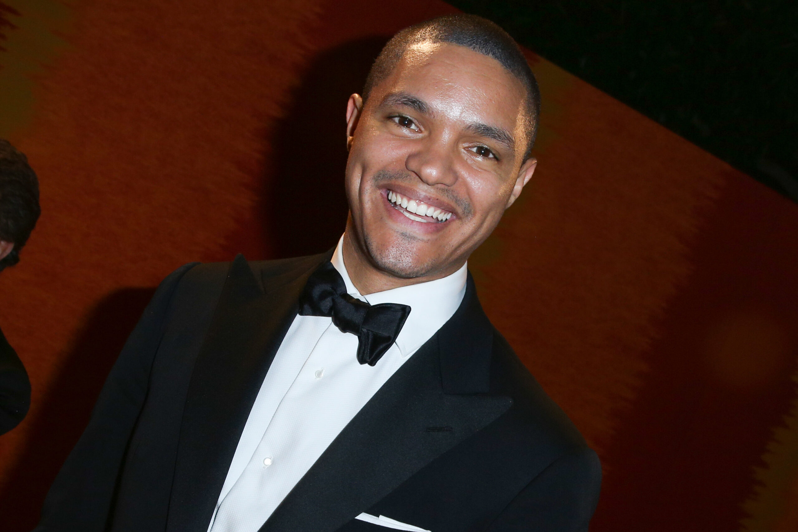 Media gives big reviews for tiny ‘The Daily Show’