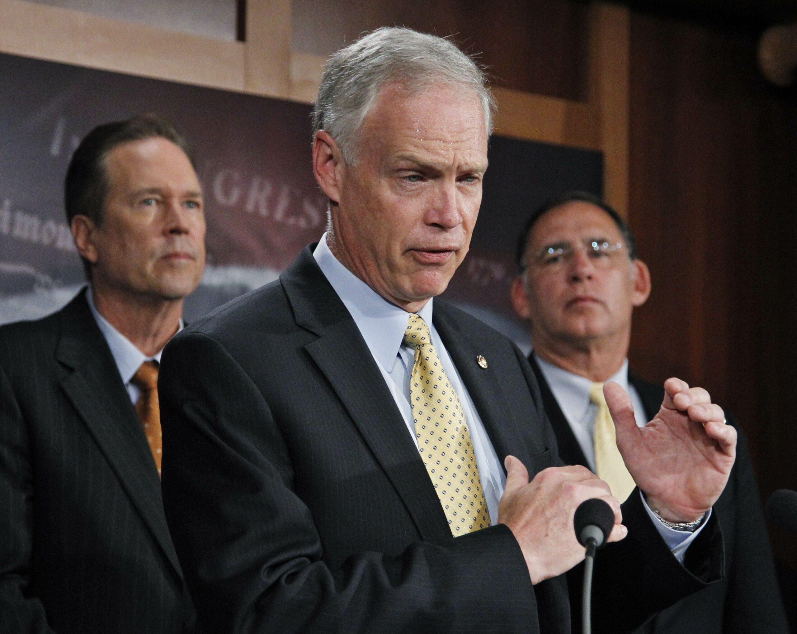 Democrats, Republicans want Obama to nominate permanent inspectors general