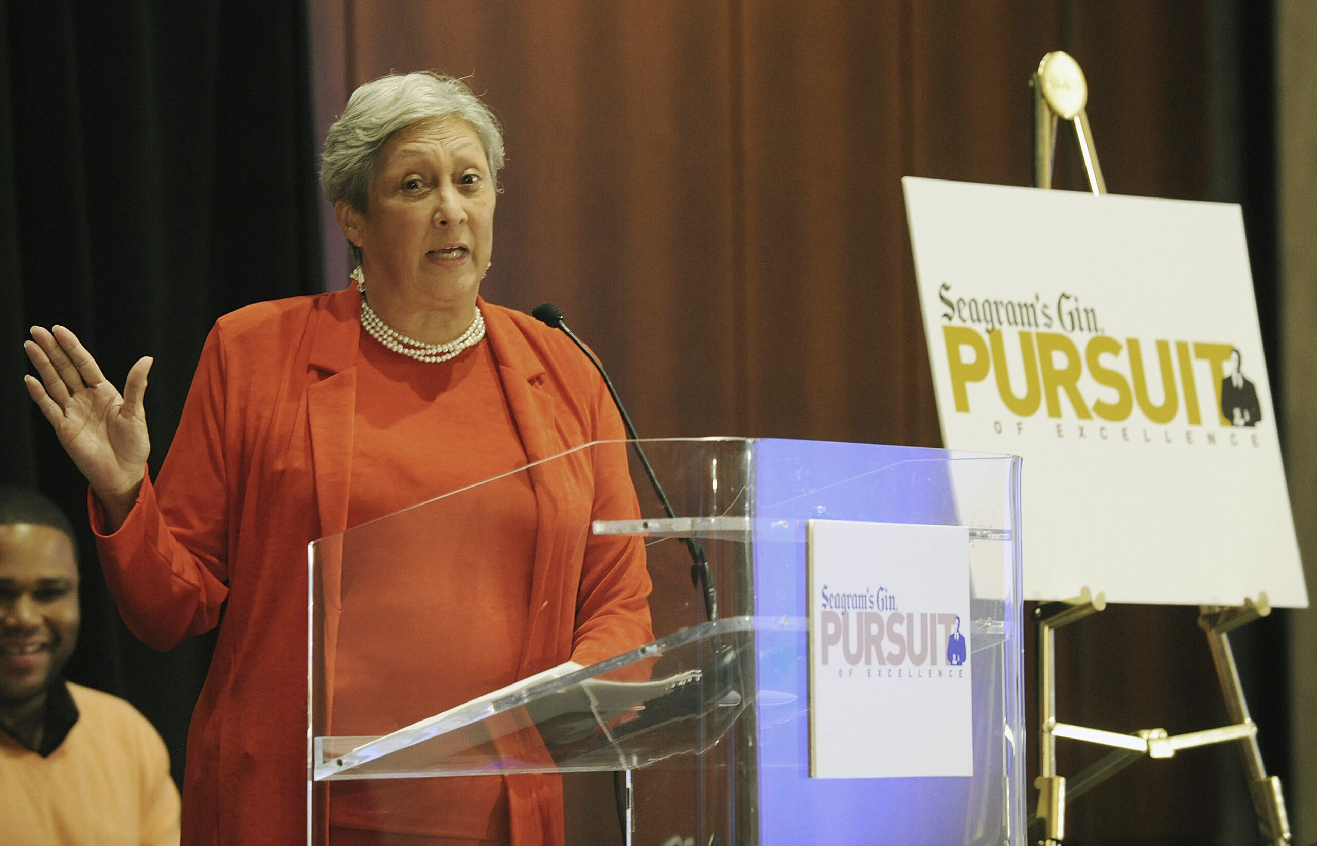 Investigation into Atlanta jobs agency head leads to her retirement