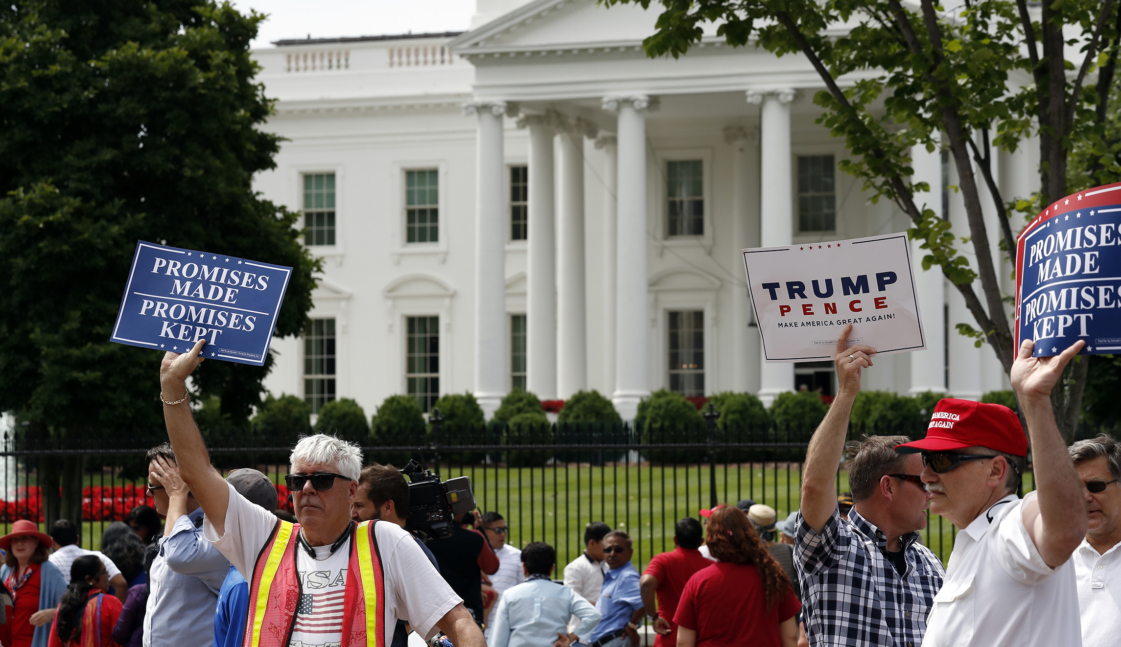 Ahead of Comey testimony, Republicans shouldn’t take too much stock in the support of Trump’s base