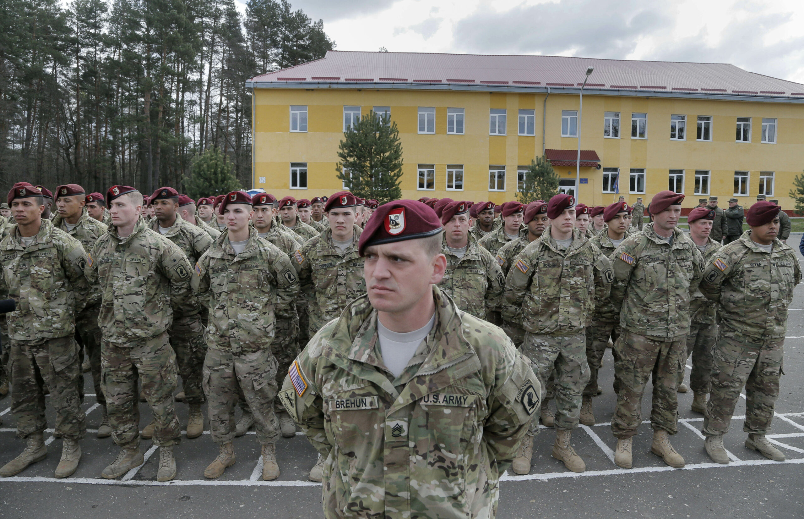 Pentagon: U.S. troops in Ukraine not in danger from Russian forces