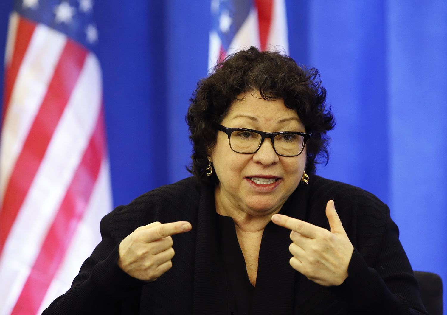 Sonia Sotomayor breaks shoulder in fall at her home