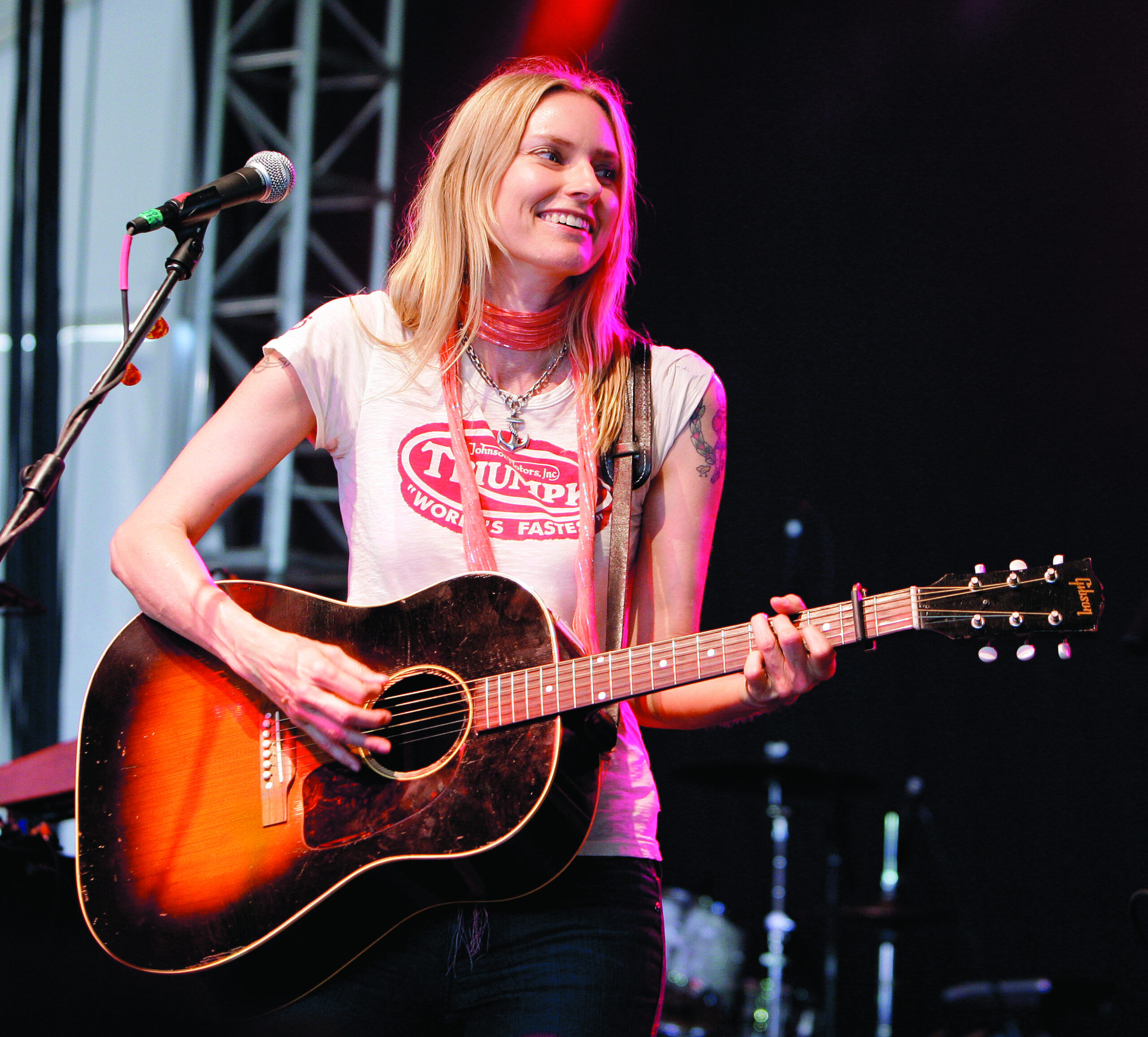 Aimme Mann turns to AM radio hit for inspiration