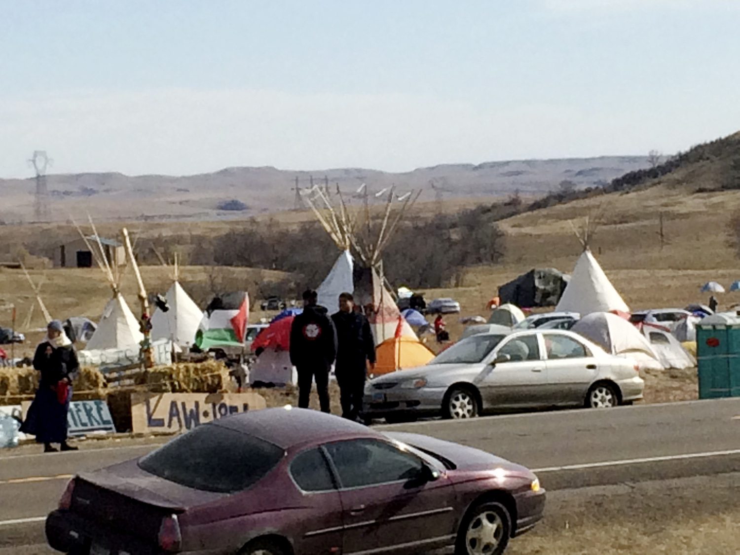 Native Americans condemn the Dakota Pipeline, the law doesn’t