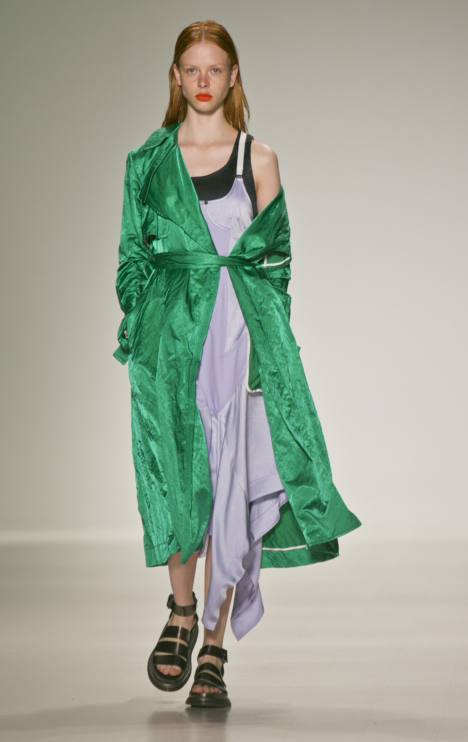 Metallics, satin, lots of trenches at Richard Chai