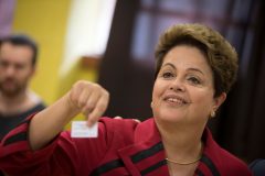 Brazil votes, heavily, but result in runoff looks unclear