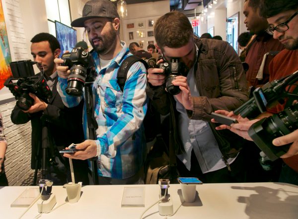 Phone makers look to emerging markets for growth