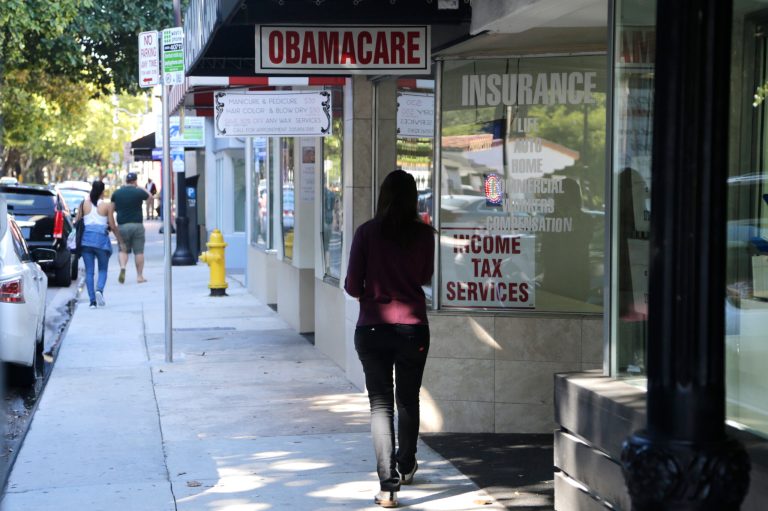 Just around 400,000 people signed up in the last two weeks, compared to nearly 700,000 signups in the final week of enrollment last year. (AP Photo/Lynne Sladky)