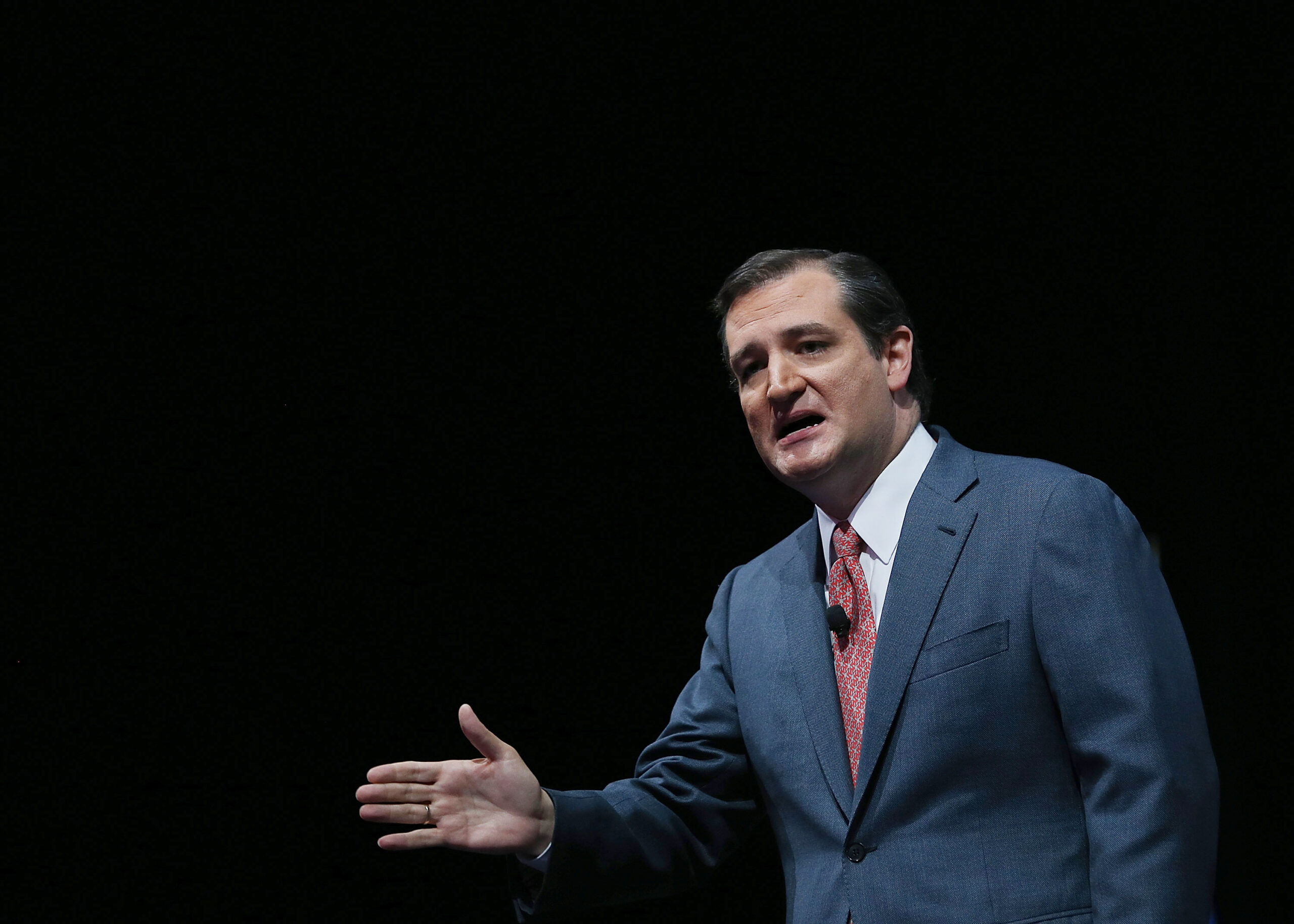 Ted Cruz’s campaign releases video attacking immigration bill