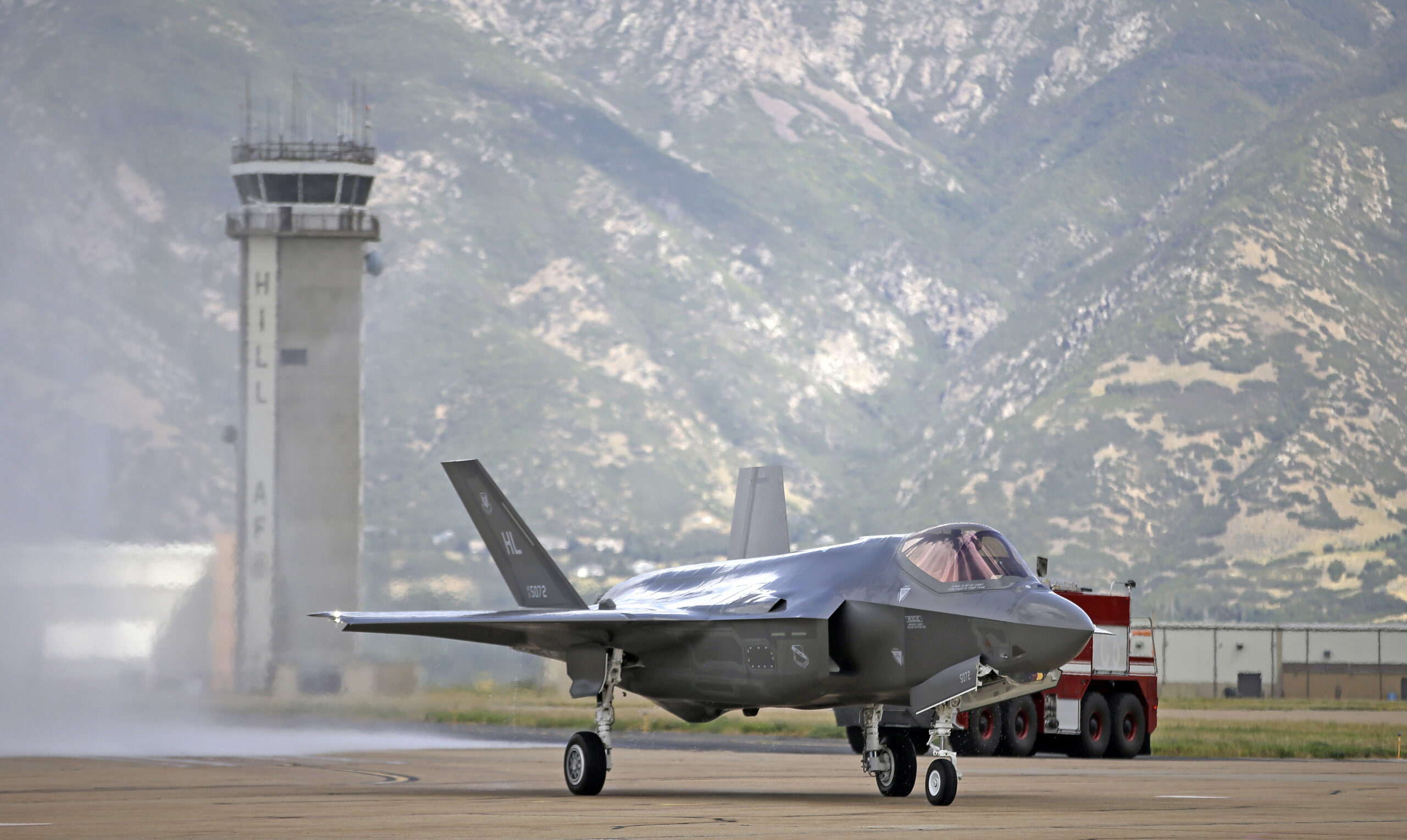 Admiral: Despite crashes, naval aviation isn’t in crisis