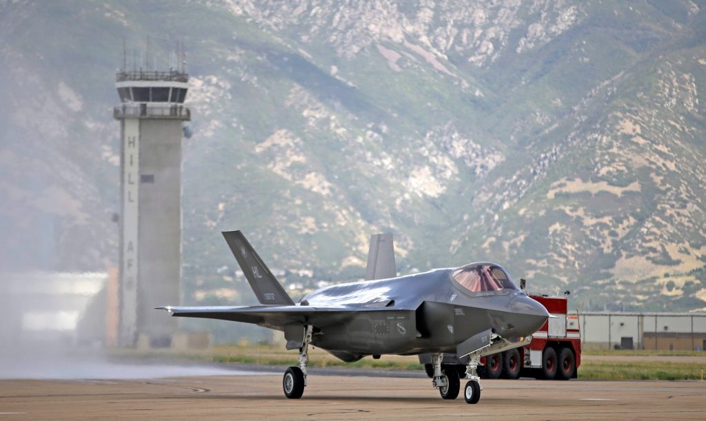 Admiral: Despite crashes, naval aviation isn’t in crisis