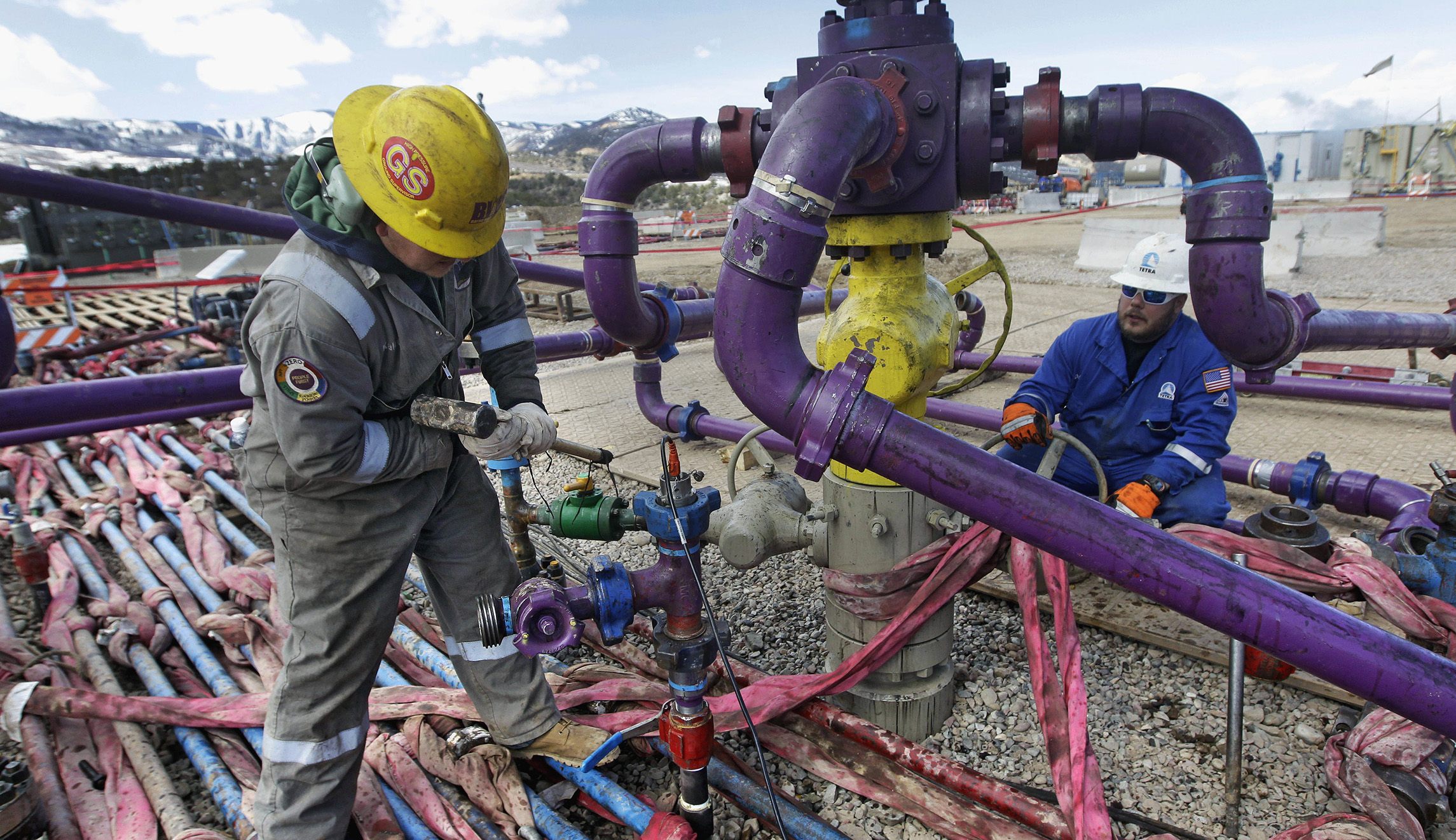 Environmental groups sue EPA for moving to repeal fracking rules