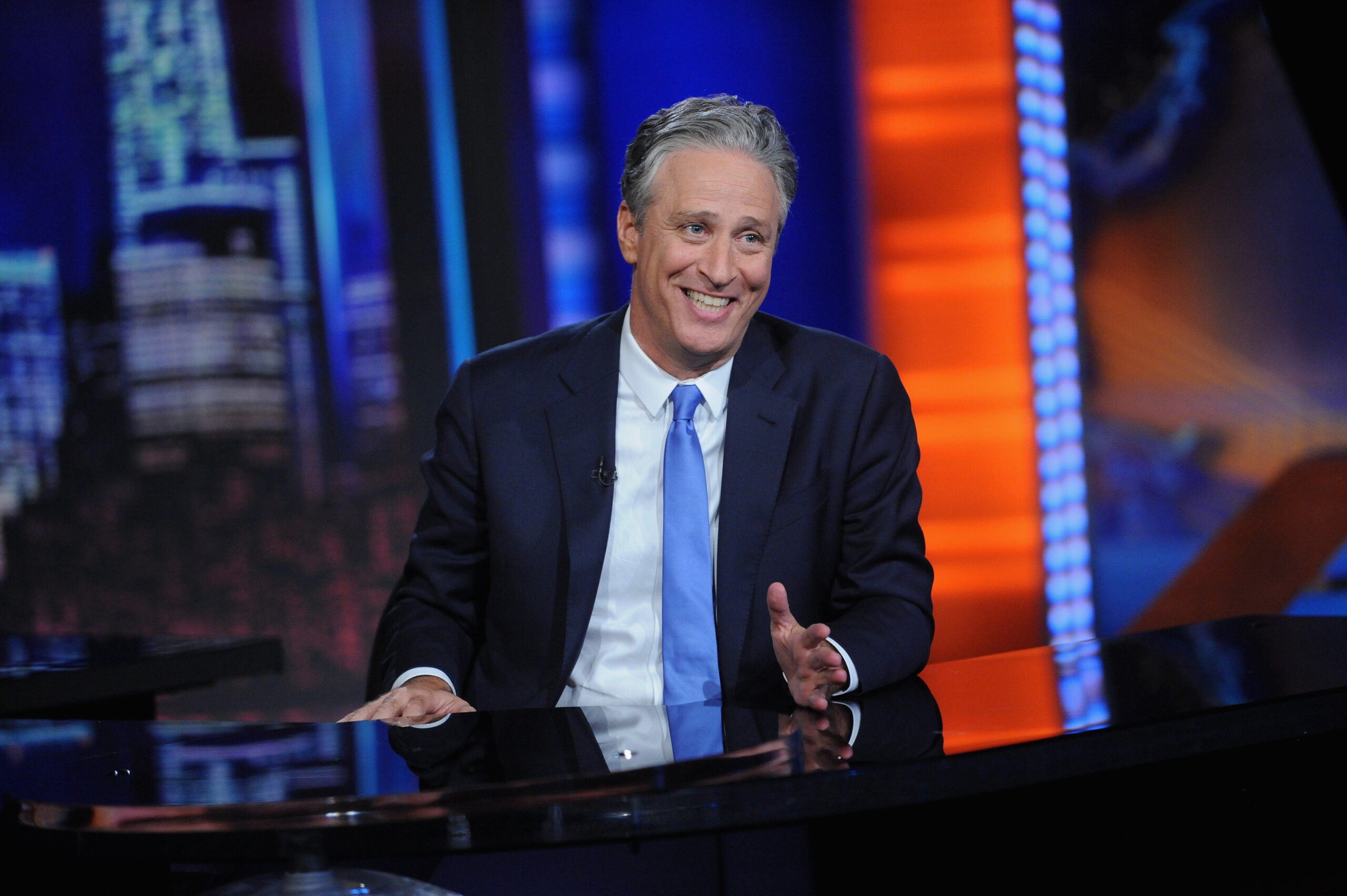 Online petition to make Jon Stewart debate moderator reaches 200,000 signatures