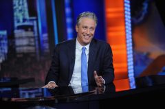 Online petition to make Jon Stewart debate moderator reaches 200,000 signatures