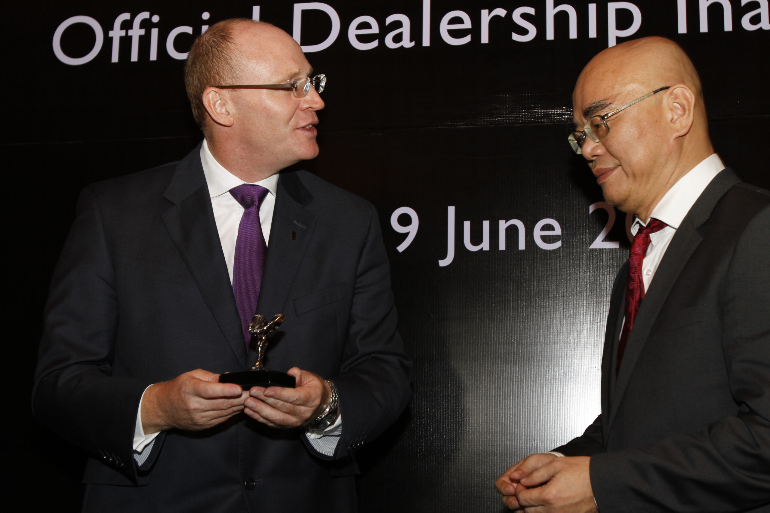 Rolls-Royce to sell luxury automobiles in Cambodia