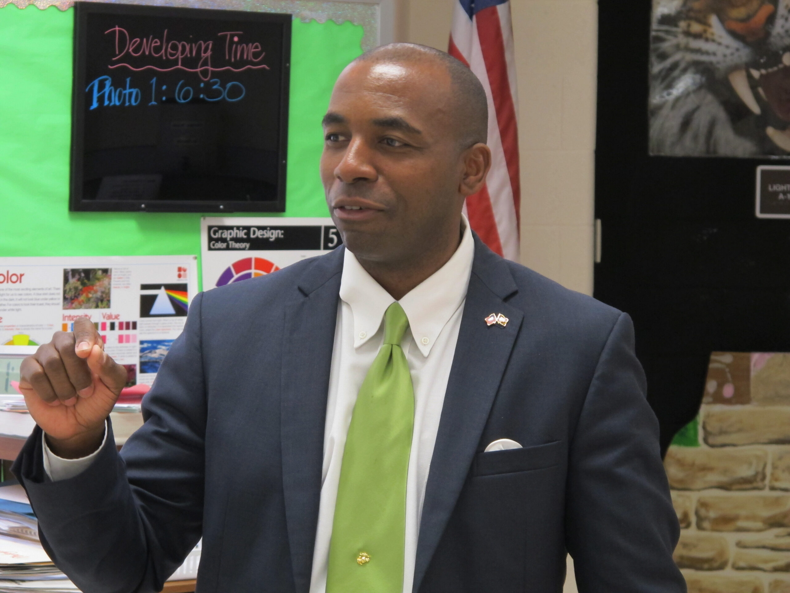 Lollar platform centers on cutting taxes