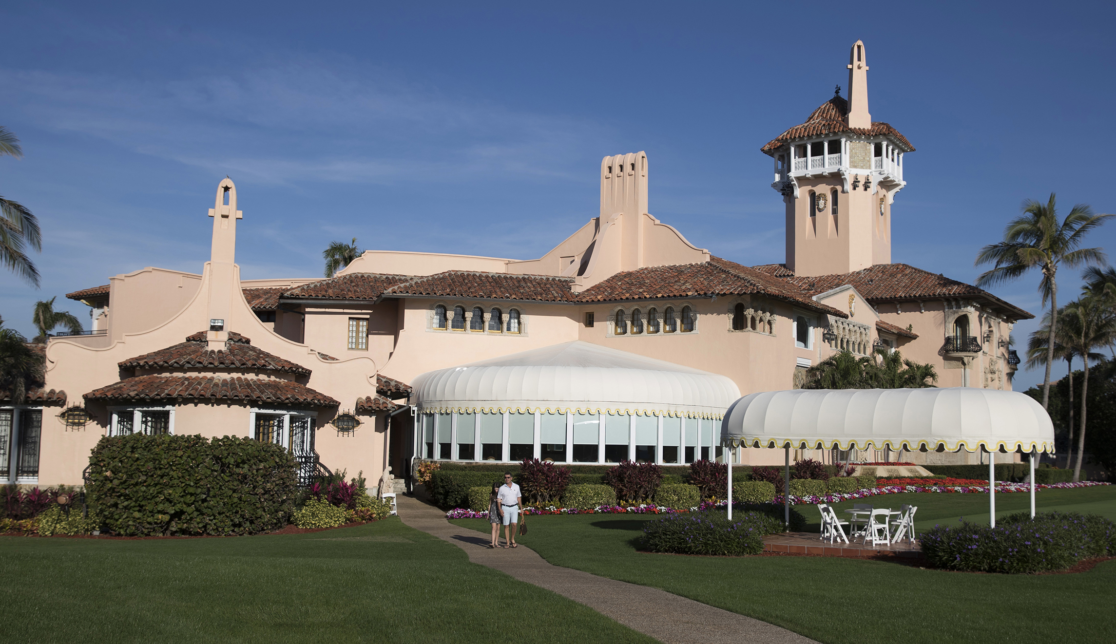 The corrupt pay-to-play at Trump’s private clubs