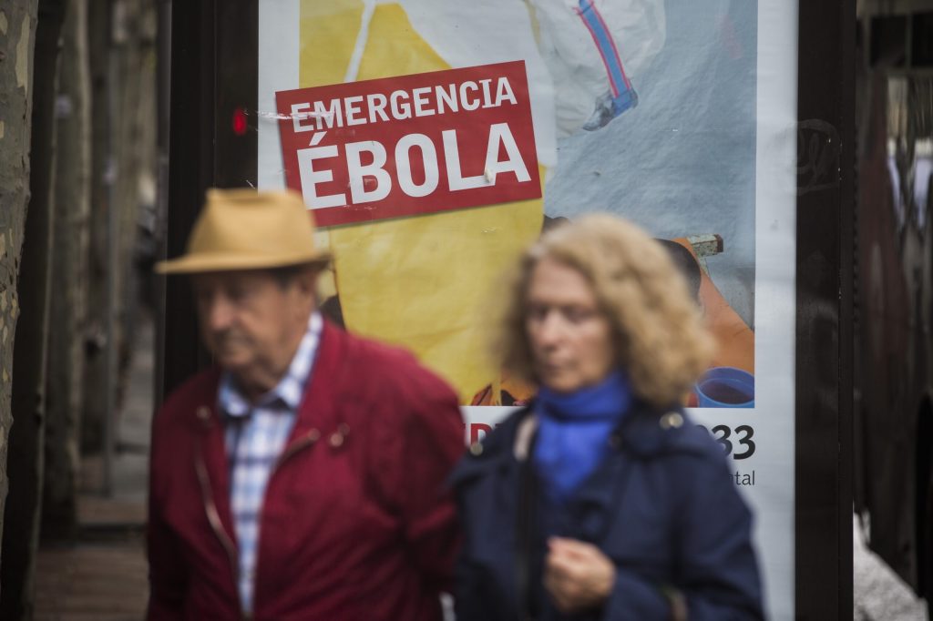 Spain PM visits hospital treating Ebola patient