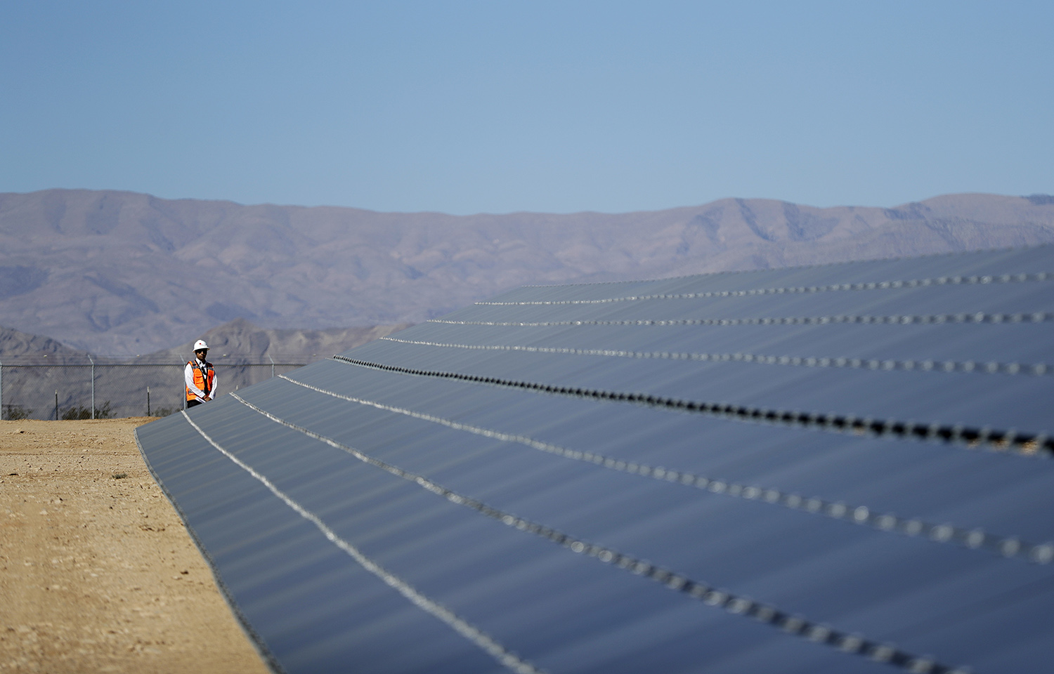 Congress ignores clean energy credits in spending bill