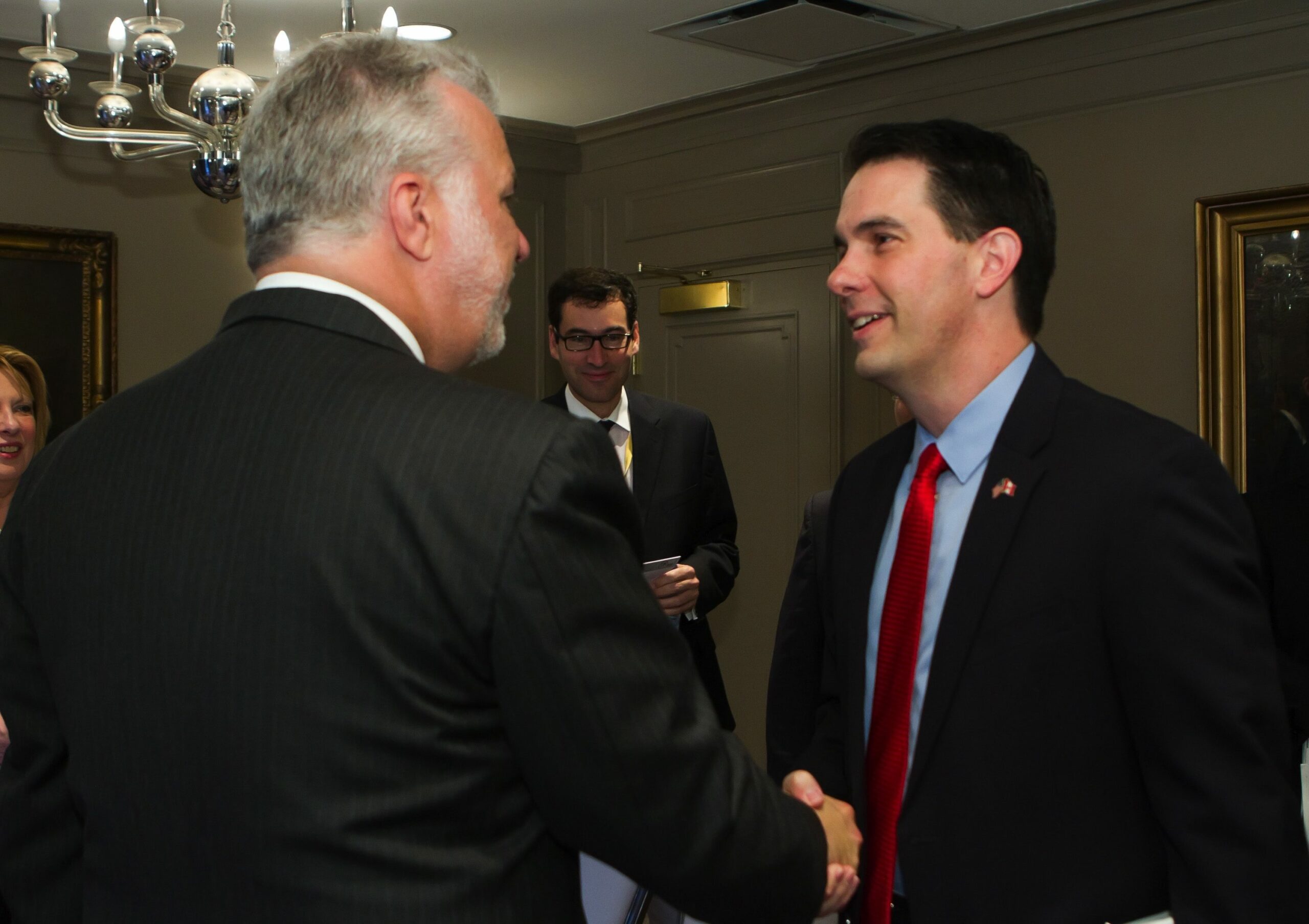 Scott Walker forms a ‘testing the waters’ committee