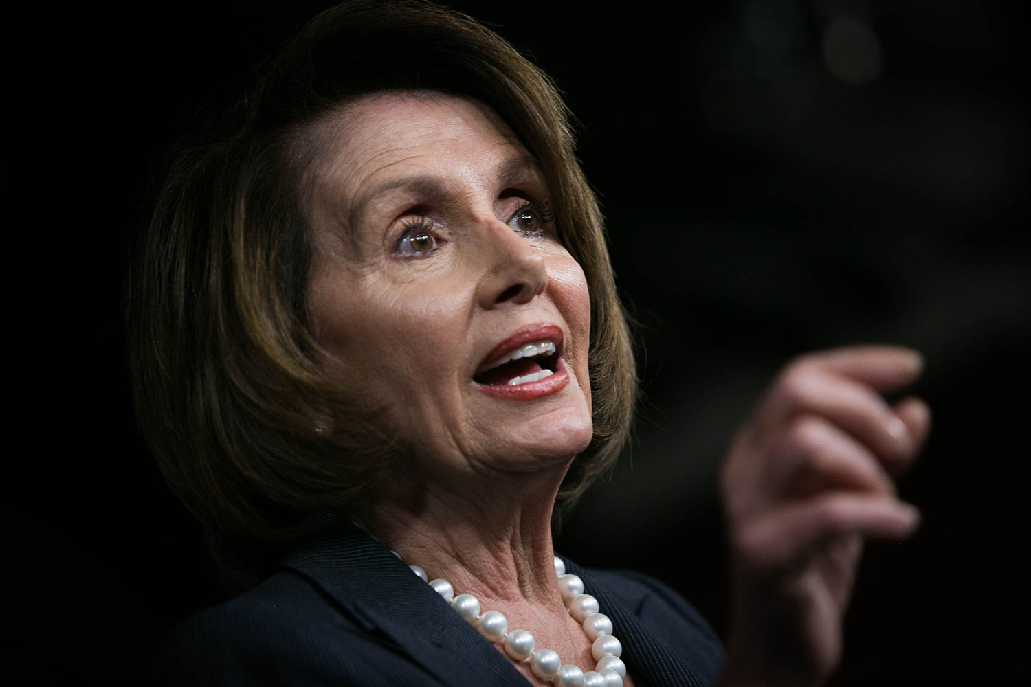 Pelosi criticizes GOP for not boosting spending for Zika and Flint