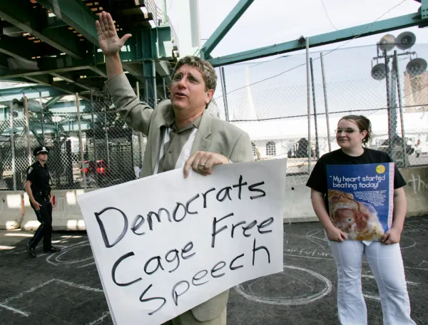 California takes another swing at the First Amendment