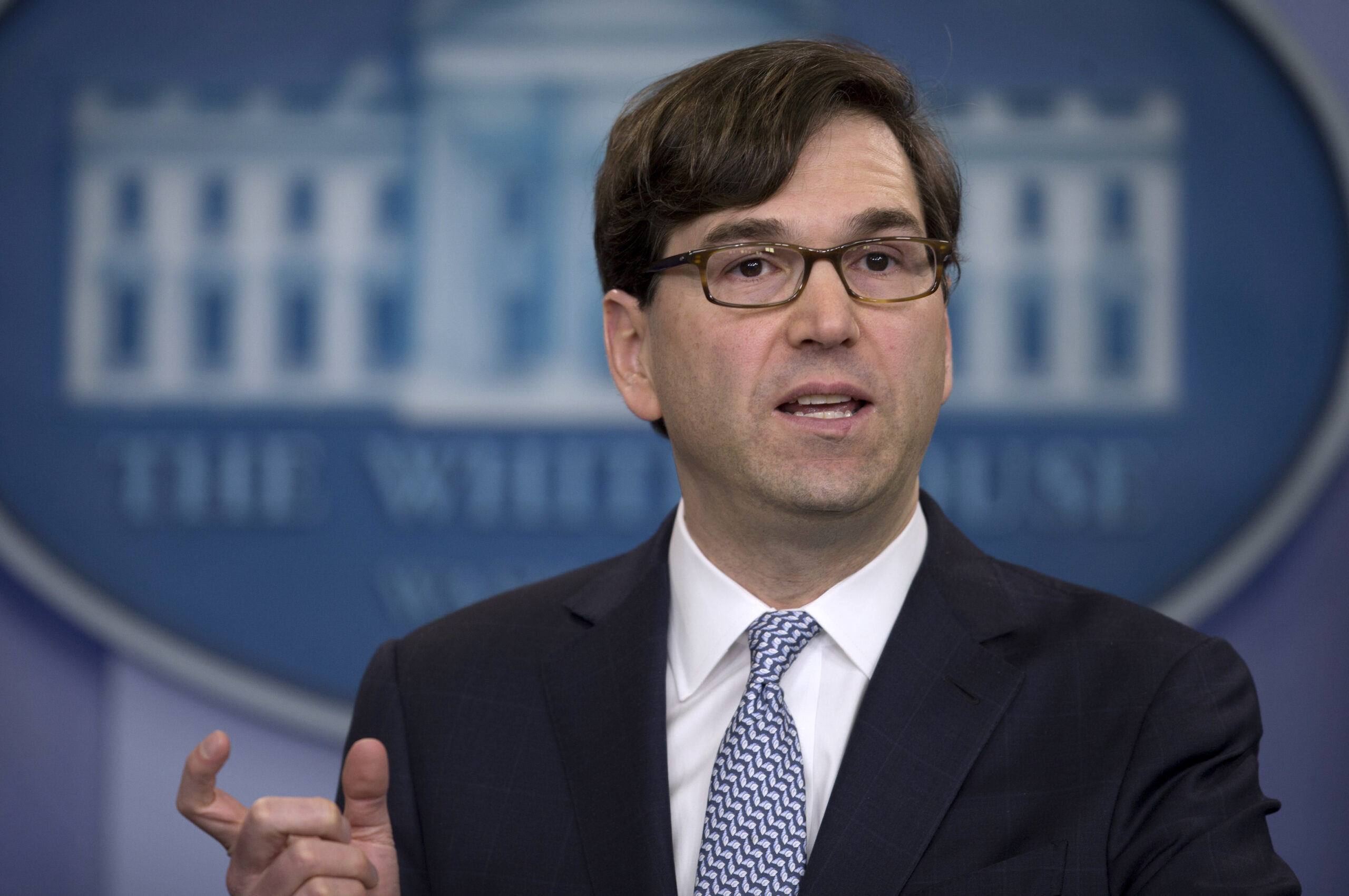White House: CBO report on minimum wage costing jobs hike sounds like a freshman economics class