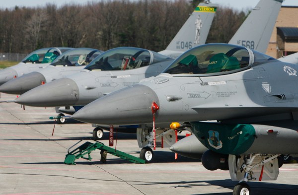 Two F-16s collide over Georgia, both pilots safe