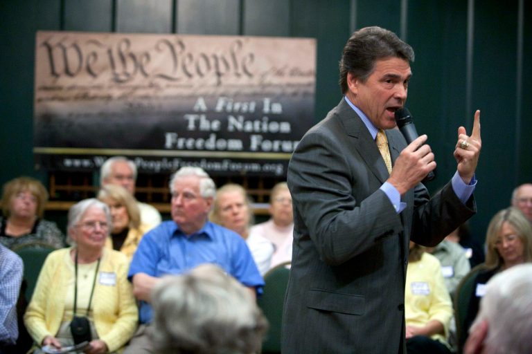 York: For Perry, a lot riding on Tue’s N.H. debate