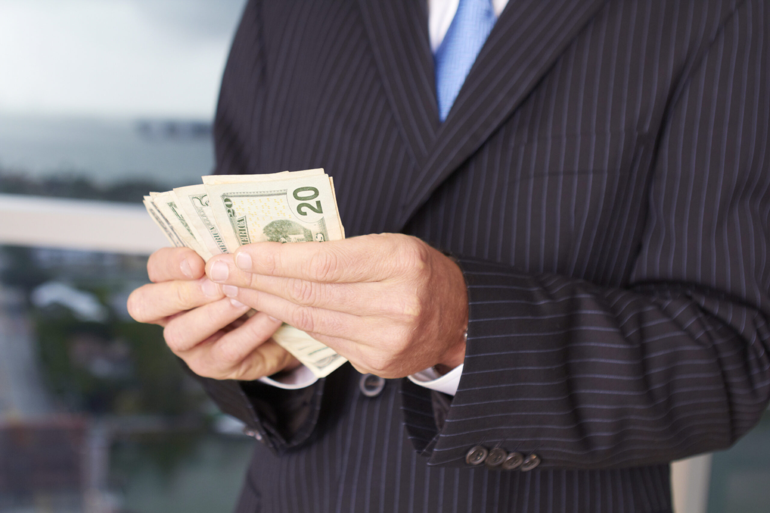 CEO pay rule a top SEC priority
