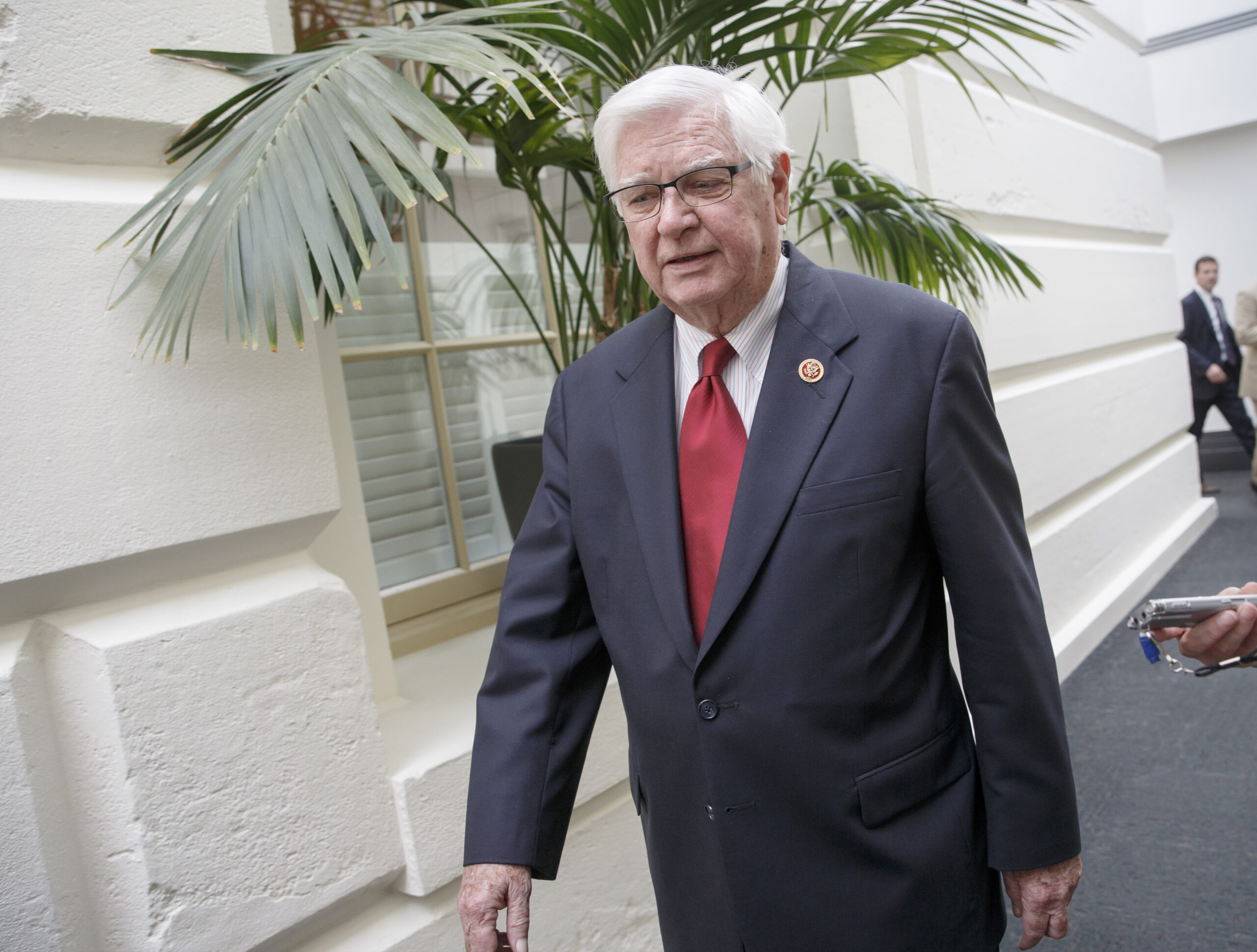 Senate passes five-day government funding bill