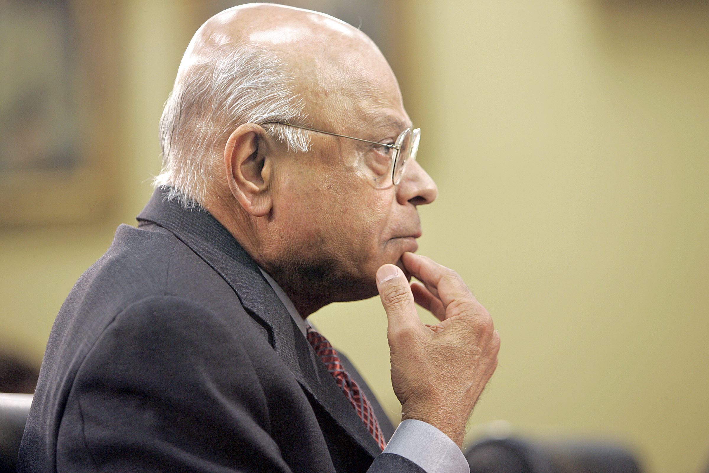 District CFO Natwar Gandhi might postpone planned retirement