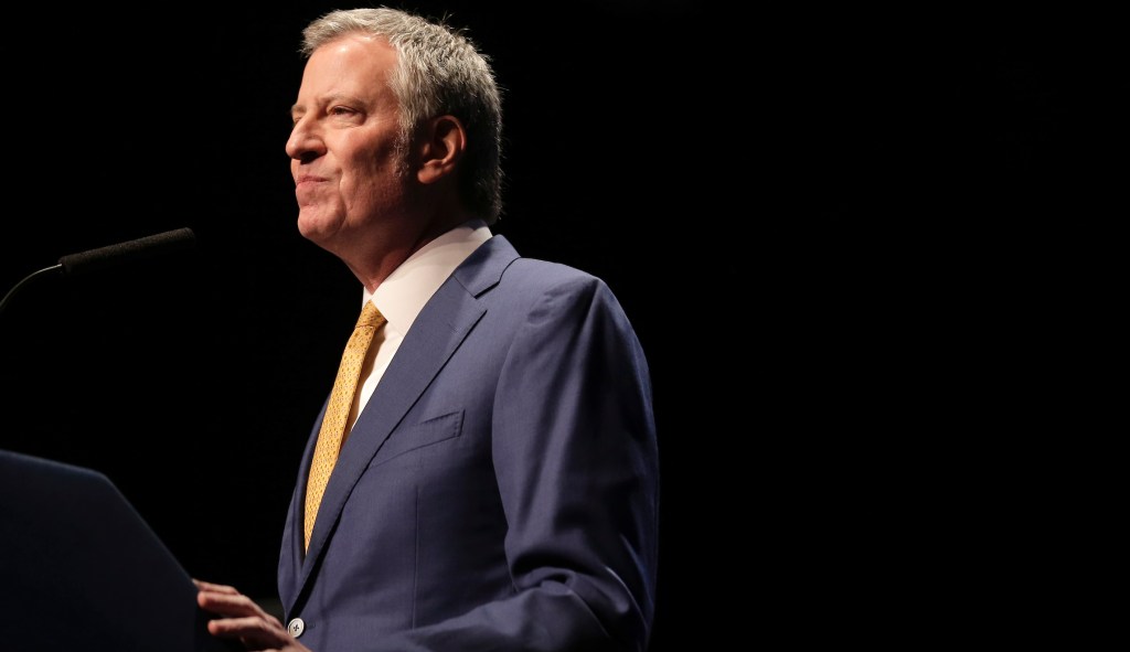 Bill de Blasio draws 15-person crowd in Iowa