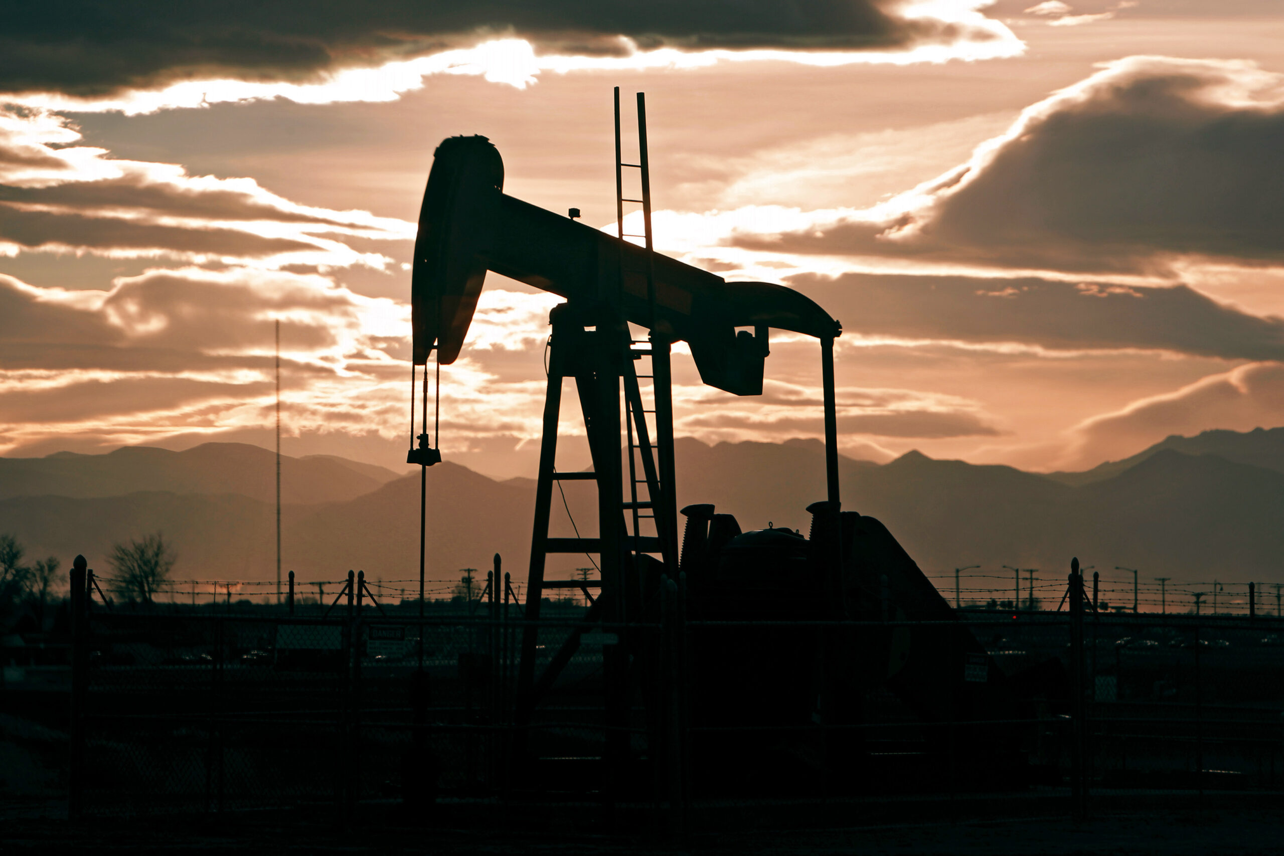 The greens faulty, fake campaign to disinvest from fossil fuels