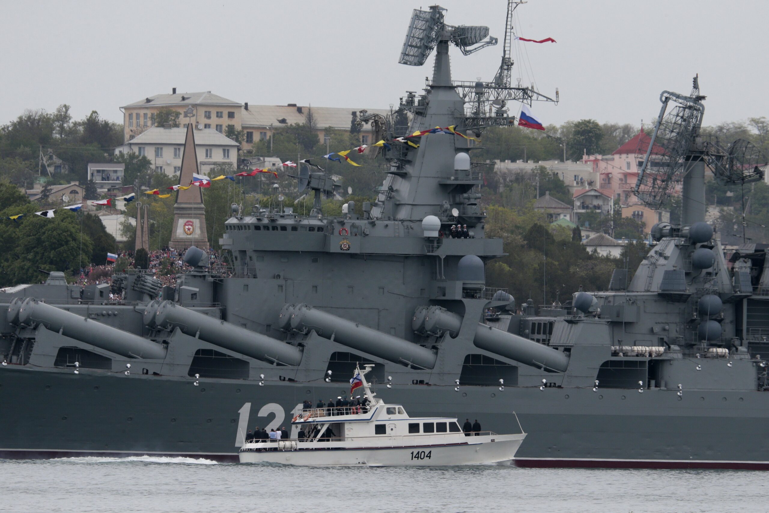 NATO, facing assertive Russia, ponders what to do