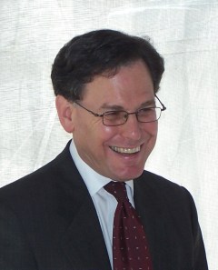 Report: Clinton Confidant Sidney Blumenthal Spread Birther Rumors in 2008 (Updated)