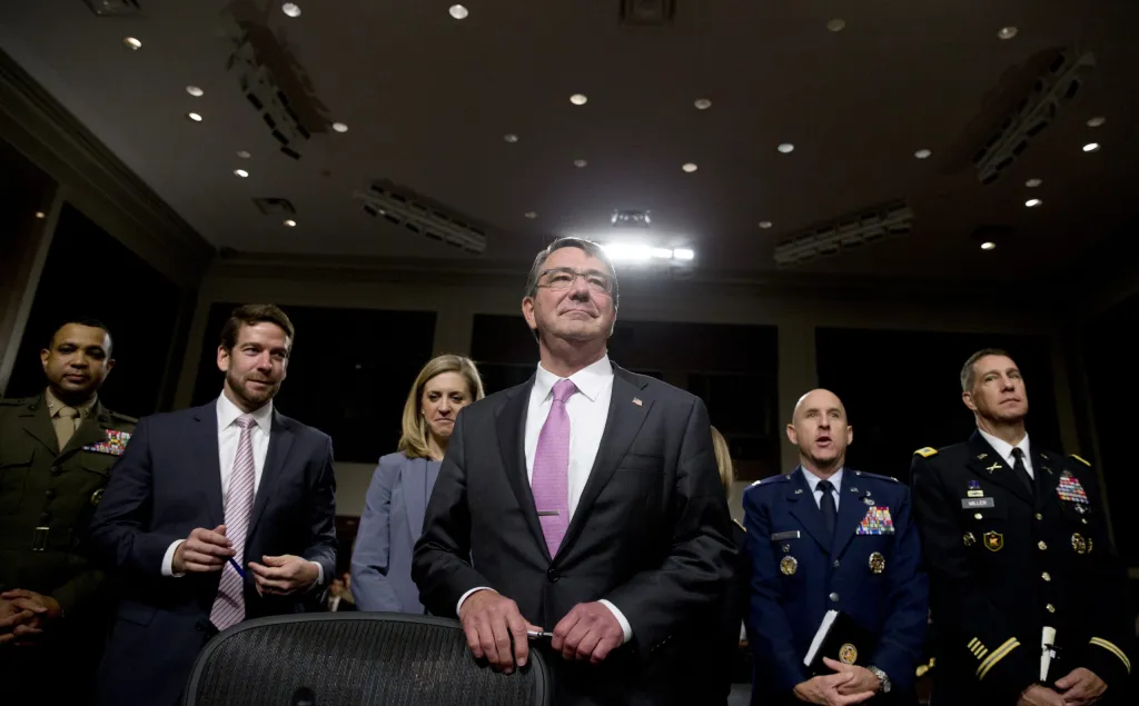 DOD allows transgender troops to serve openly
