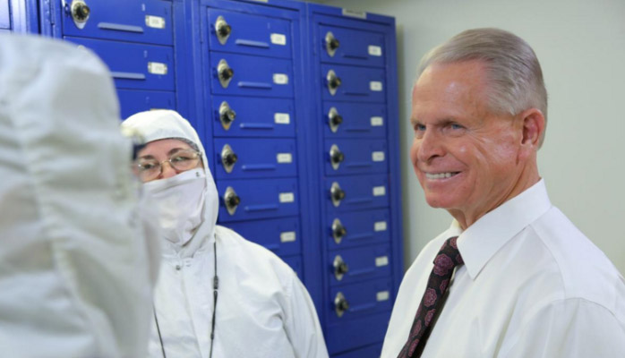 Fiorina could fit the bill, according to Zinn. 