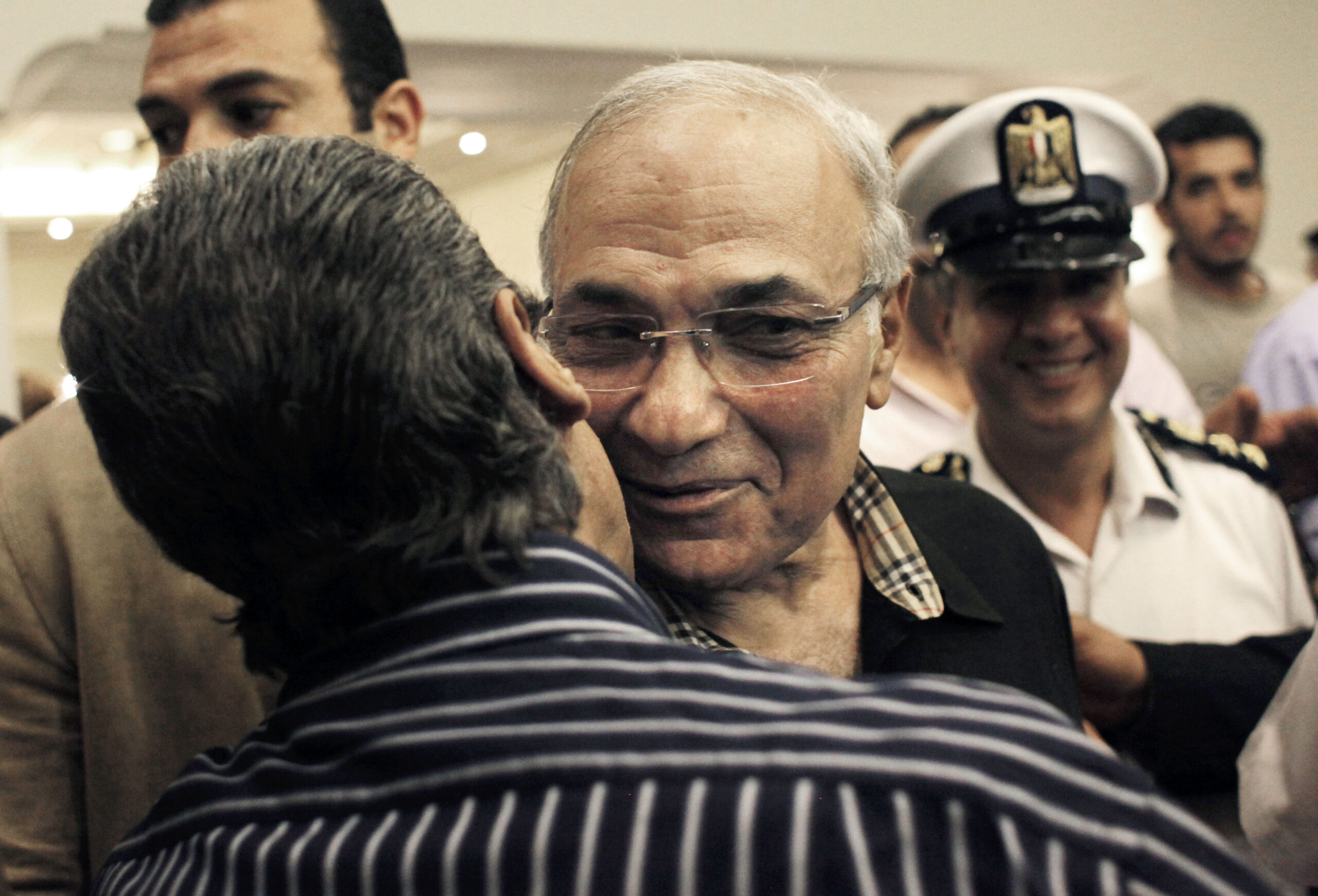 Egypt Christians rally behind rival of Islamists