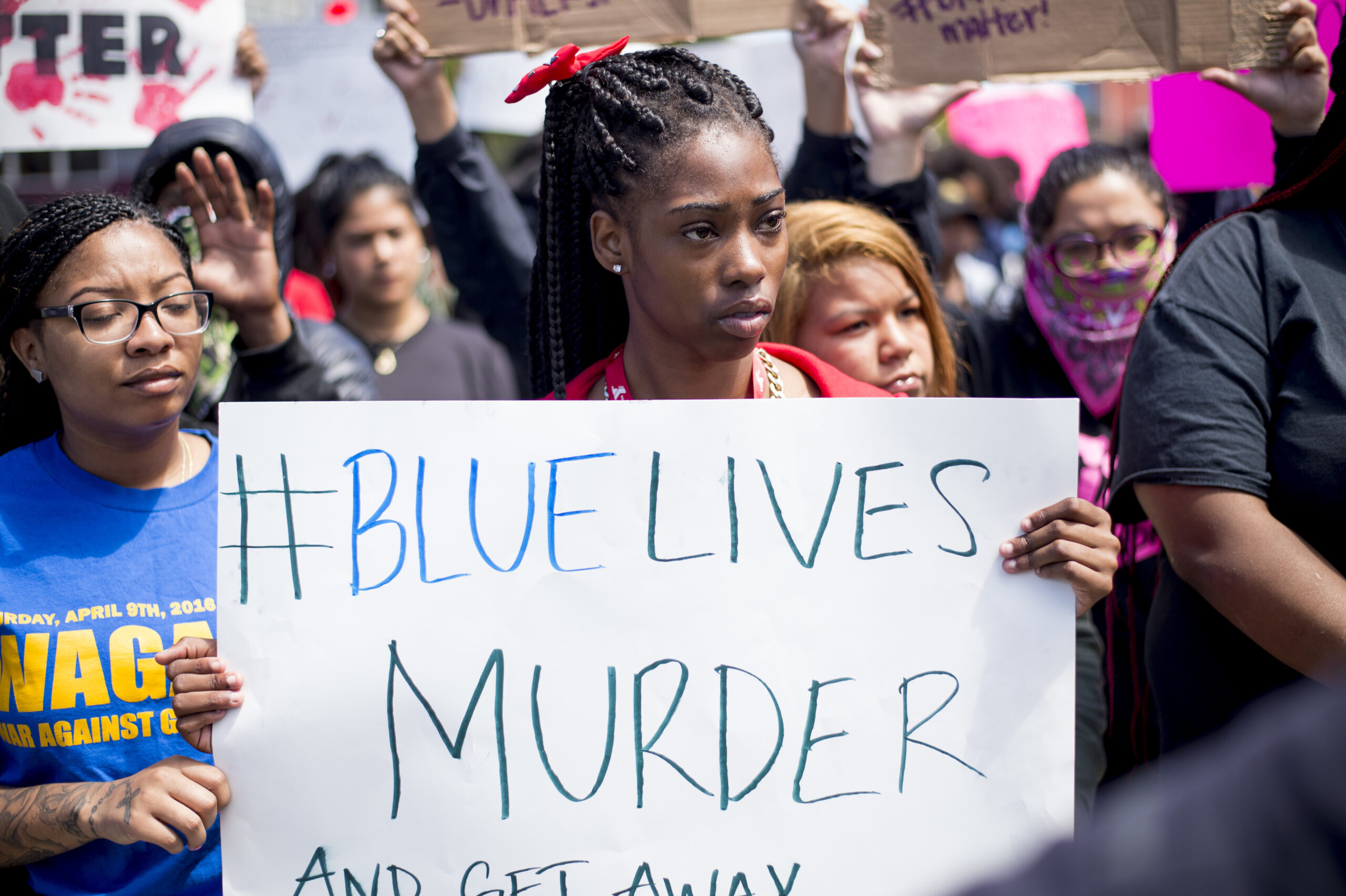 Poll: Media inspires shootings of cops
