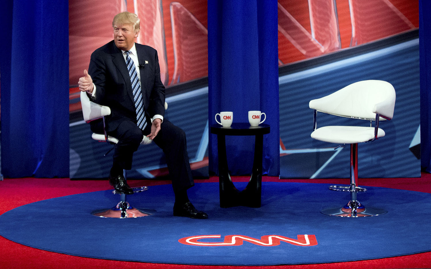 Trump threatens to skip CNN town hall